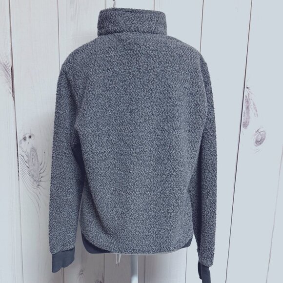 Patagonia Womens Woolyester™ Fleece Pullover Gray Size M Style 26950, EUC - Picture 3 of 11